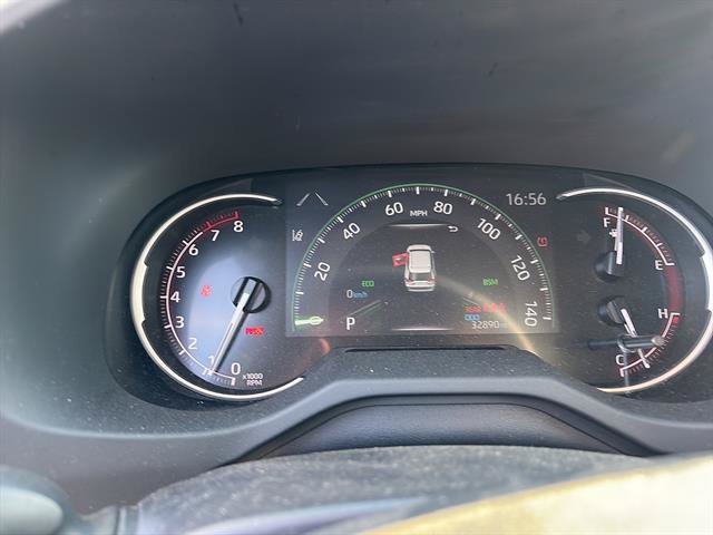 Used 2025 Toyota RAV4 XLE w/ Weather Package AWD/4WD image 7
