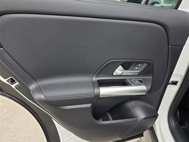 Certified 2025 Mercedes-Benz GLA 250 4MATIC image 36