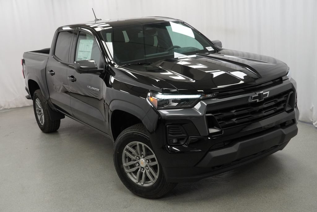 New 2026 Chevrolet Colorado LT w/ LT Convenience Package AWD/4WD image 4