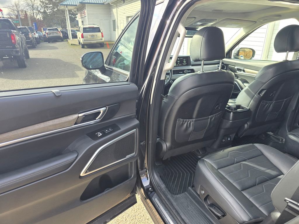 Used 2021 Kia Telluride SX w/ SX Prestige Package image 55