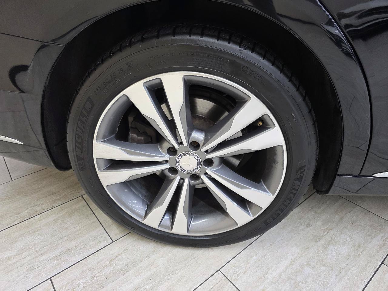 Used 2017 Mercedes-Benz S 550 Sedan image 40