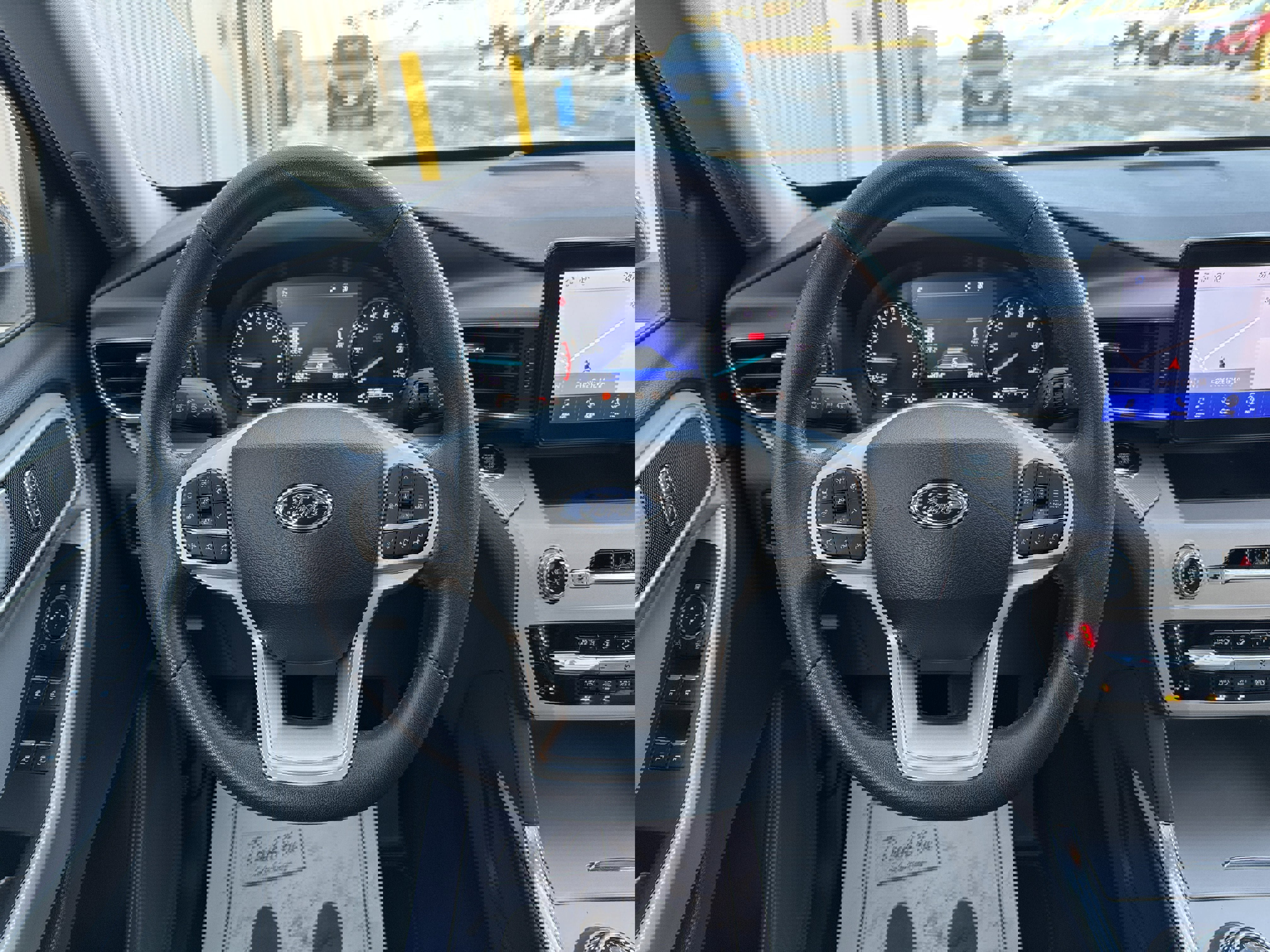 Used 2023 Ford Explorer XLT w/ Equipment Group 202A image 10