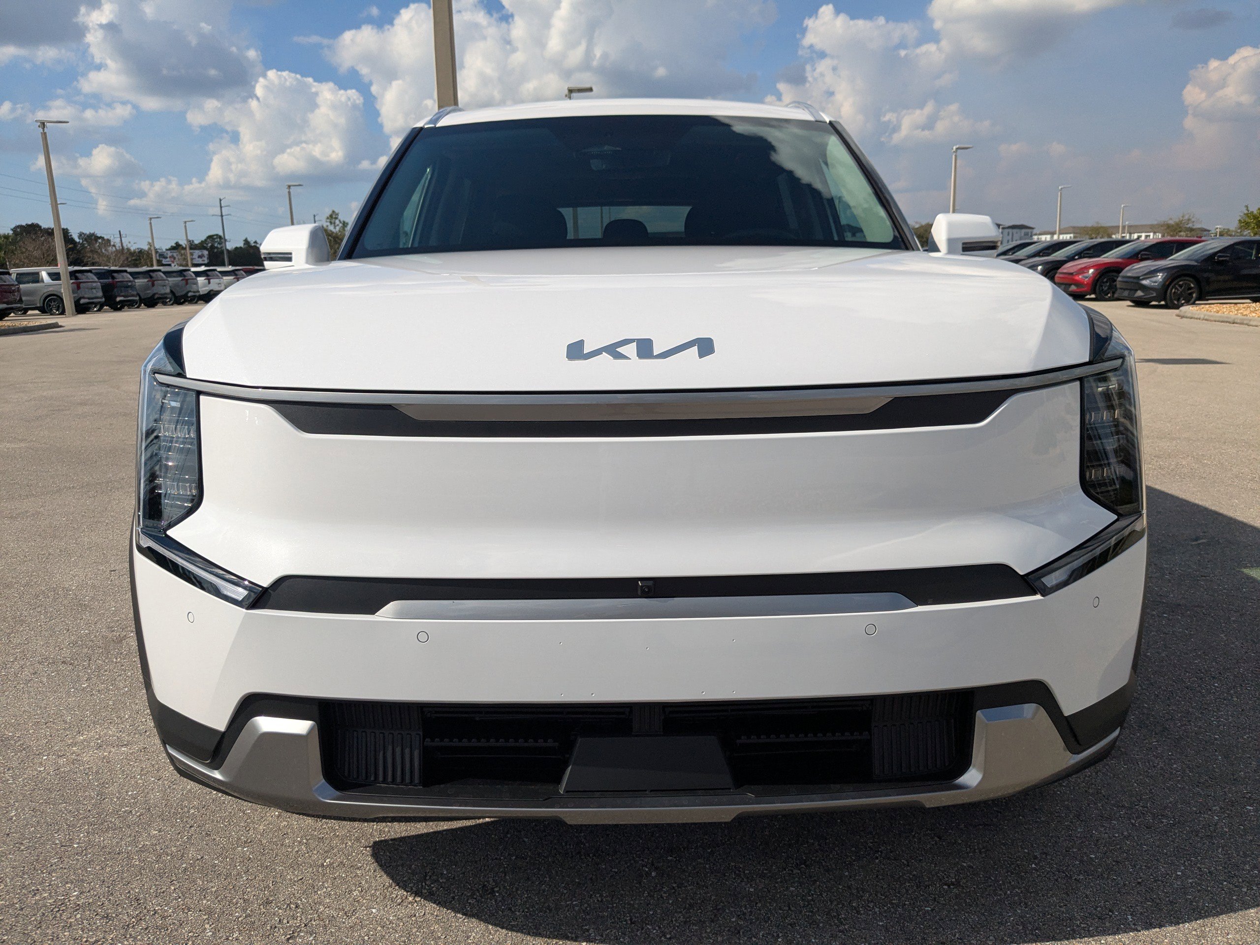 New 2026 Kia EV9 Wind image 10