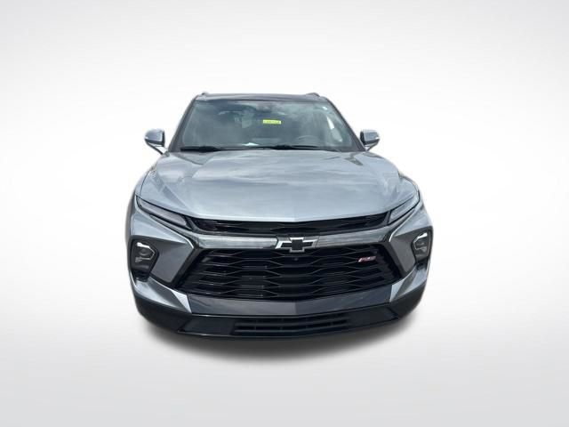Used 2023 Chevrolet Blazer RS w/ Driver Confidence II Package AWD/4WD image 8