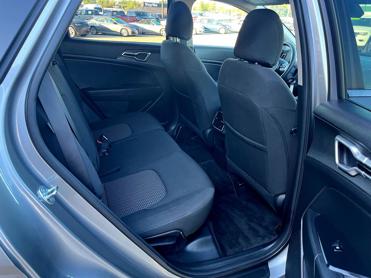 Used 2024 Kia Sportage LX image 10