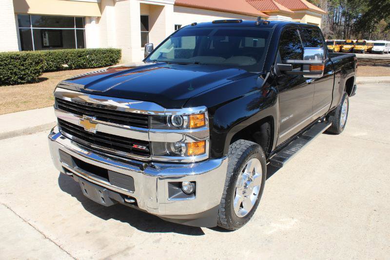 Used 2017 Chevrolet Silverado 2500 LTZ w/ Vortec Plus Package image 8