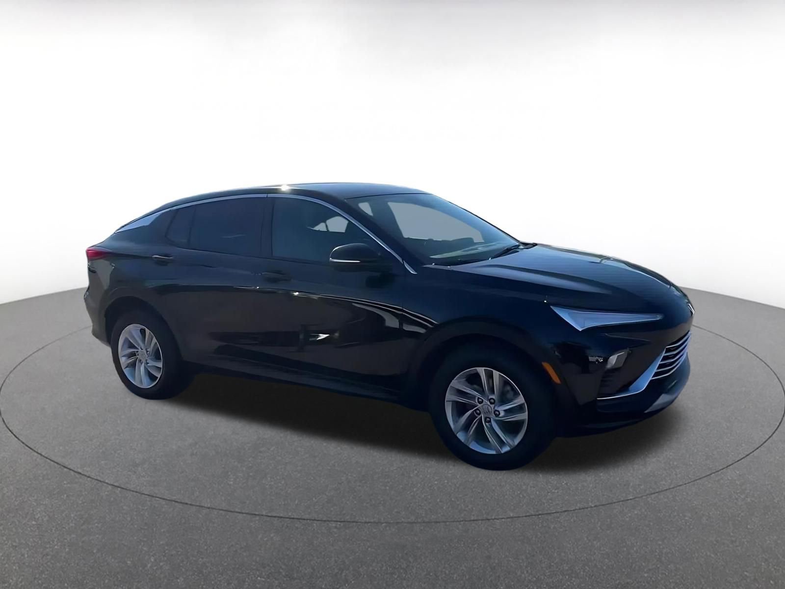 Used 2025 Buick Envista Preferred image 2