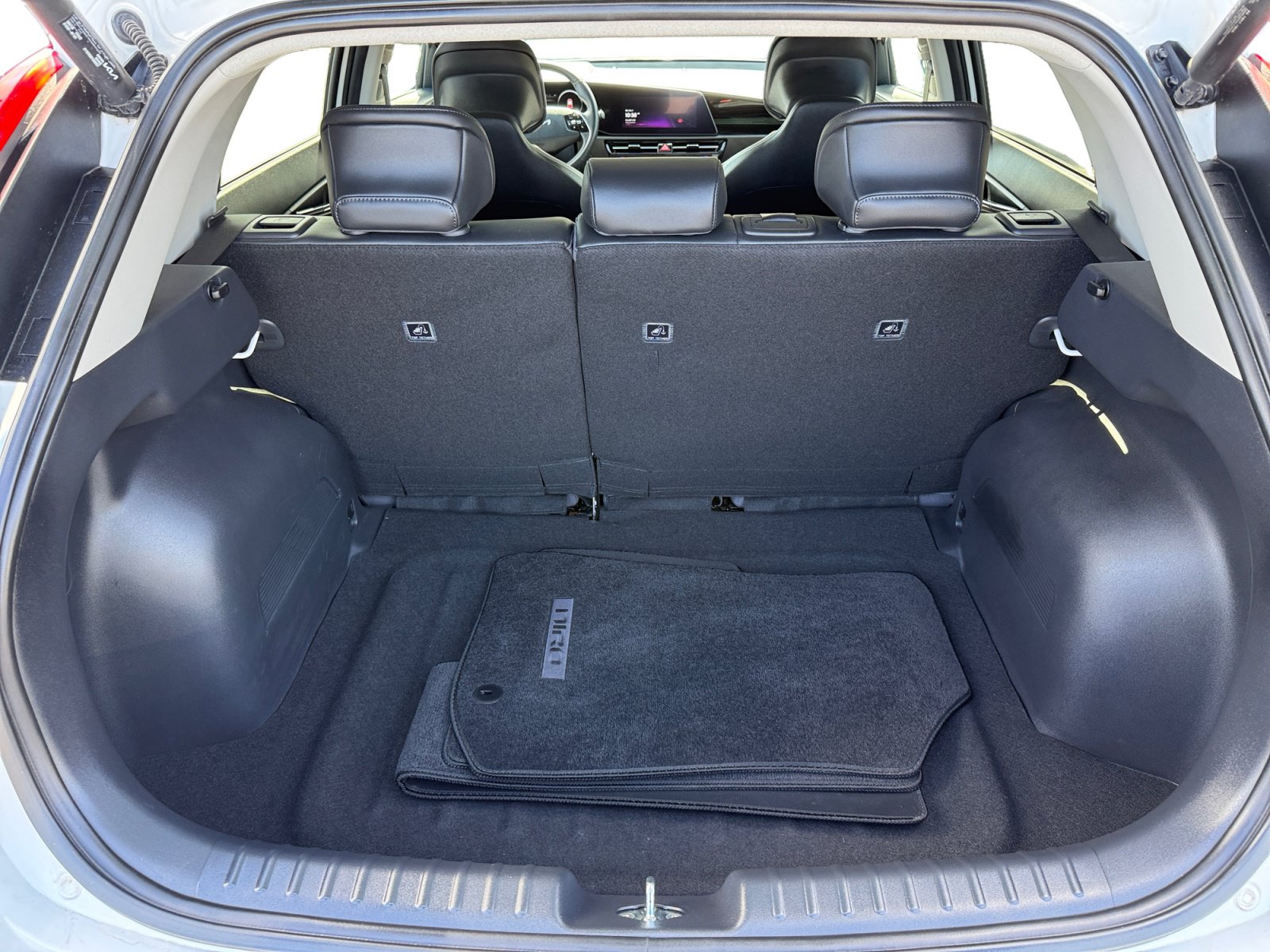 Used 2023 Kia Niro Wave FWD image 17