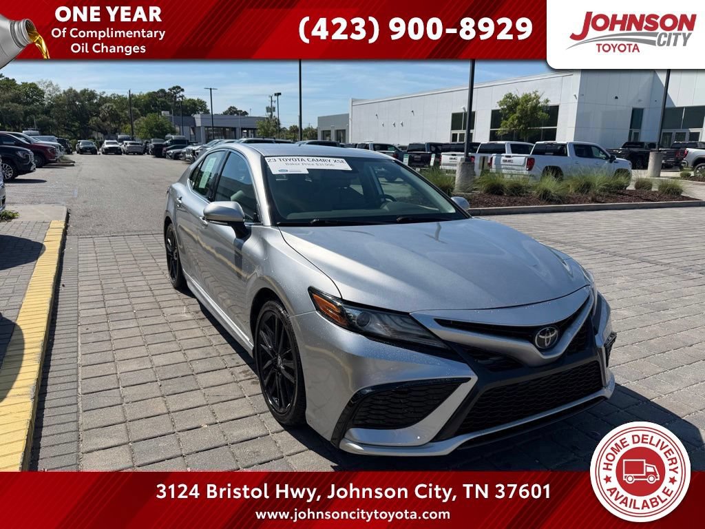 Used 2023 Toyota Camry XSE FWD image 1