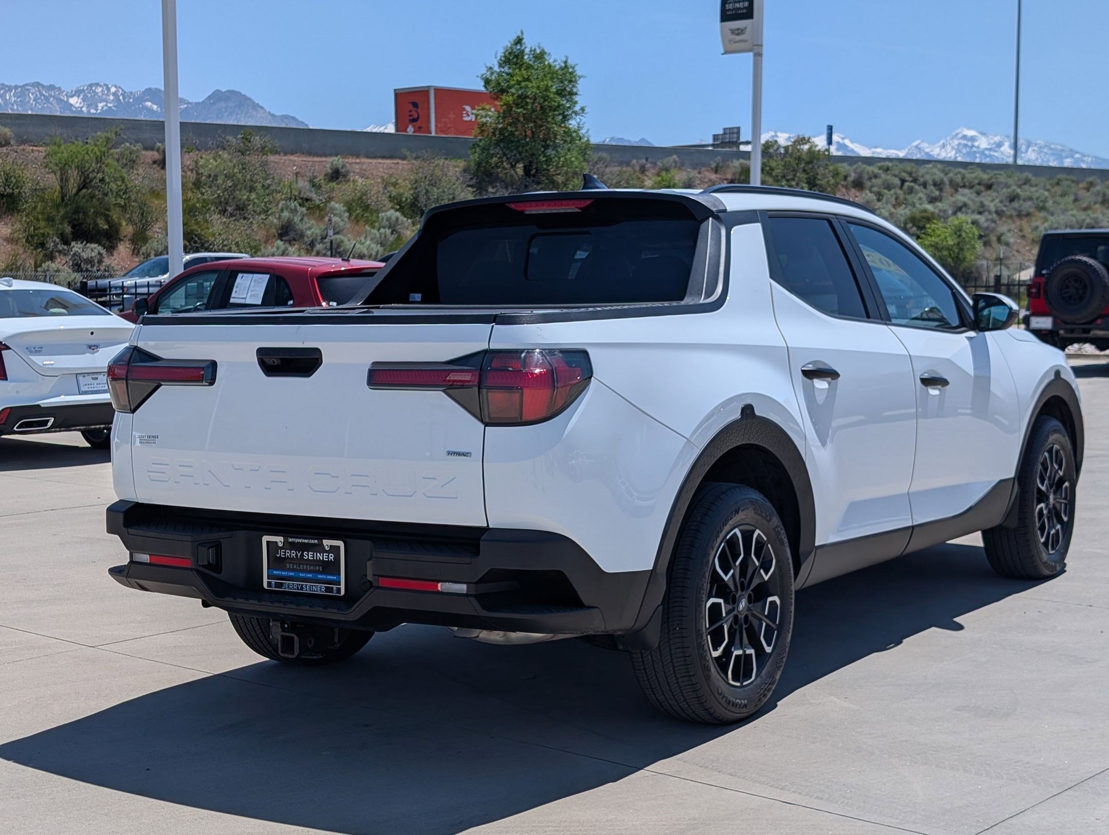 Used 2022 Hyundai Santa Cruz SEL w/ Activity Package AWD/4WD image 6