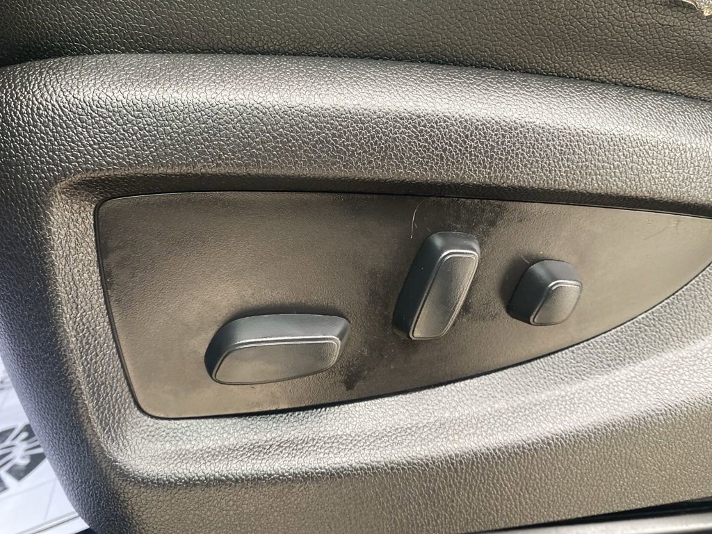 Used 2018 Chevrolet Silverado 2500 LTZ w/ Duramax Plus Package image 19