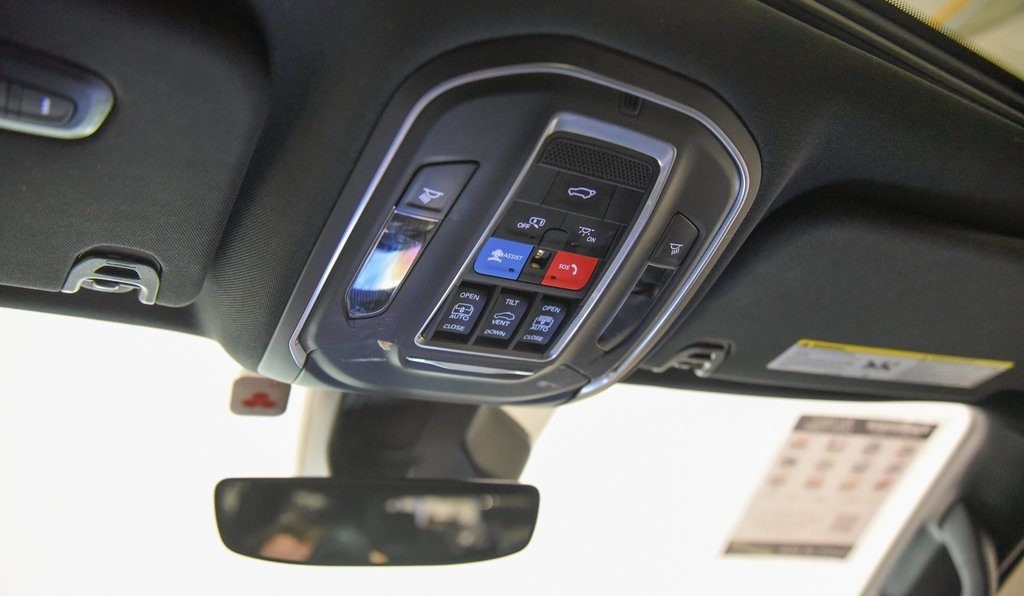 Used 2022 Jeep Wagoneer Series II w/ Premium Group I image 32