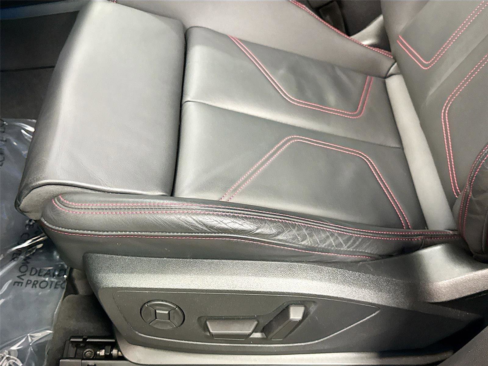 Certified 2025 Audi Q3 2.0T Premium Plus w/ Premium Plus Package image 20