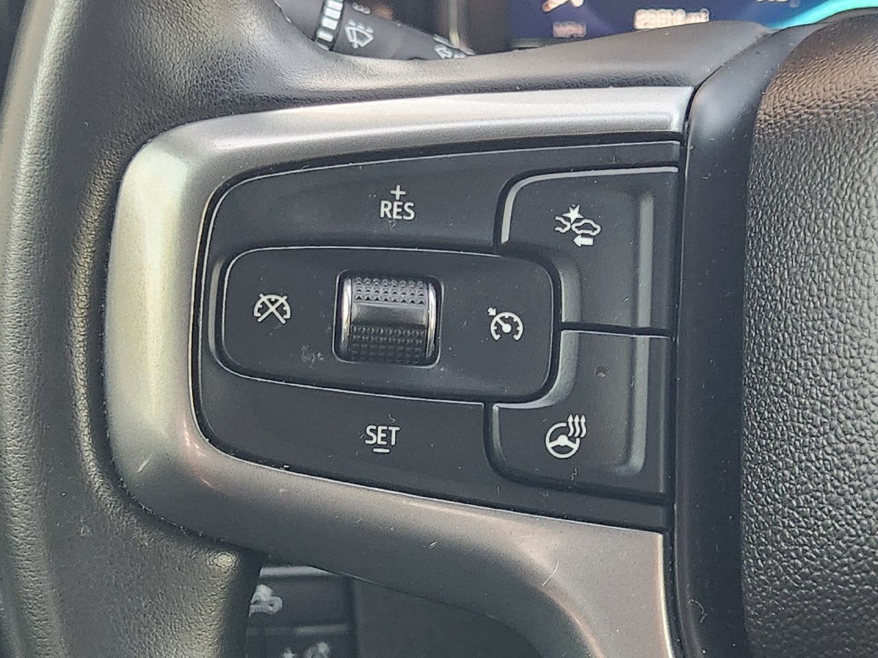 Used 2024 Chevrolet Silverado 1500 LT RWD image 26