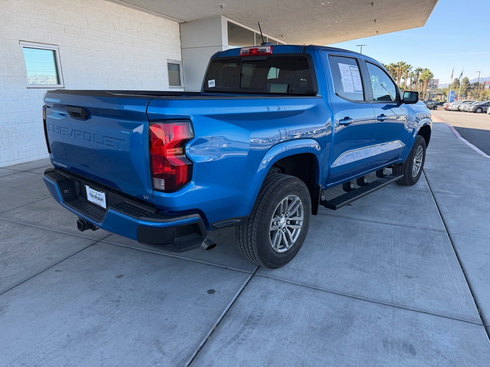Used 2023 Chevrolet Colorado LT w/ LT Convenience Package image 3
