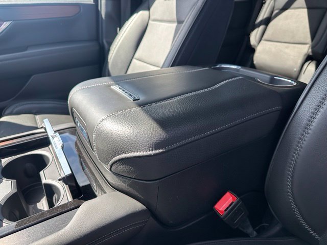 Certified 2025 GMC Yukon Denali AWD/4WD image 26