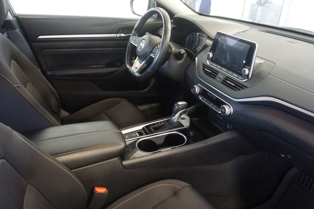 Used 2020 Nissan Altima 2.5 SV AWD/4WD image 24