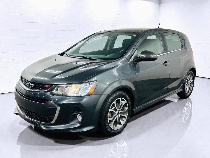 Used 2019 Chevrolet Sonic LT w/ Convenience Package FWD image 3