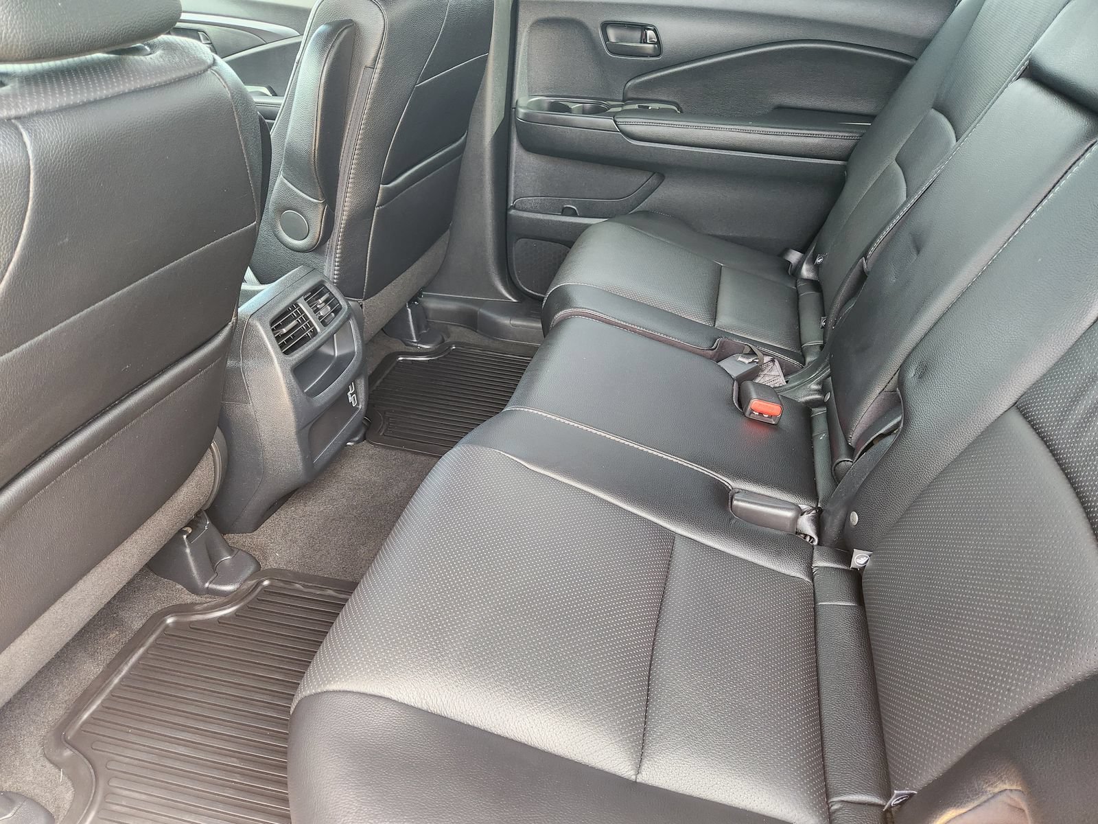Used 2023 Honda Passport EX-L image 33