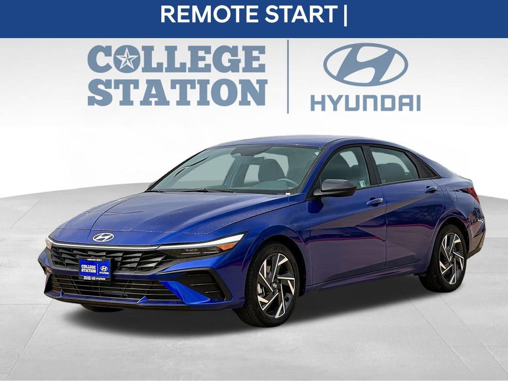 Used 2025 Hyundai Elantra Sport image 6