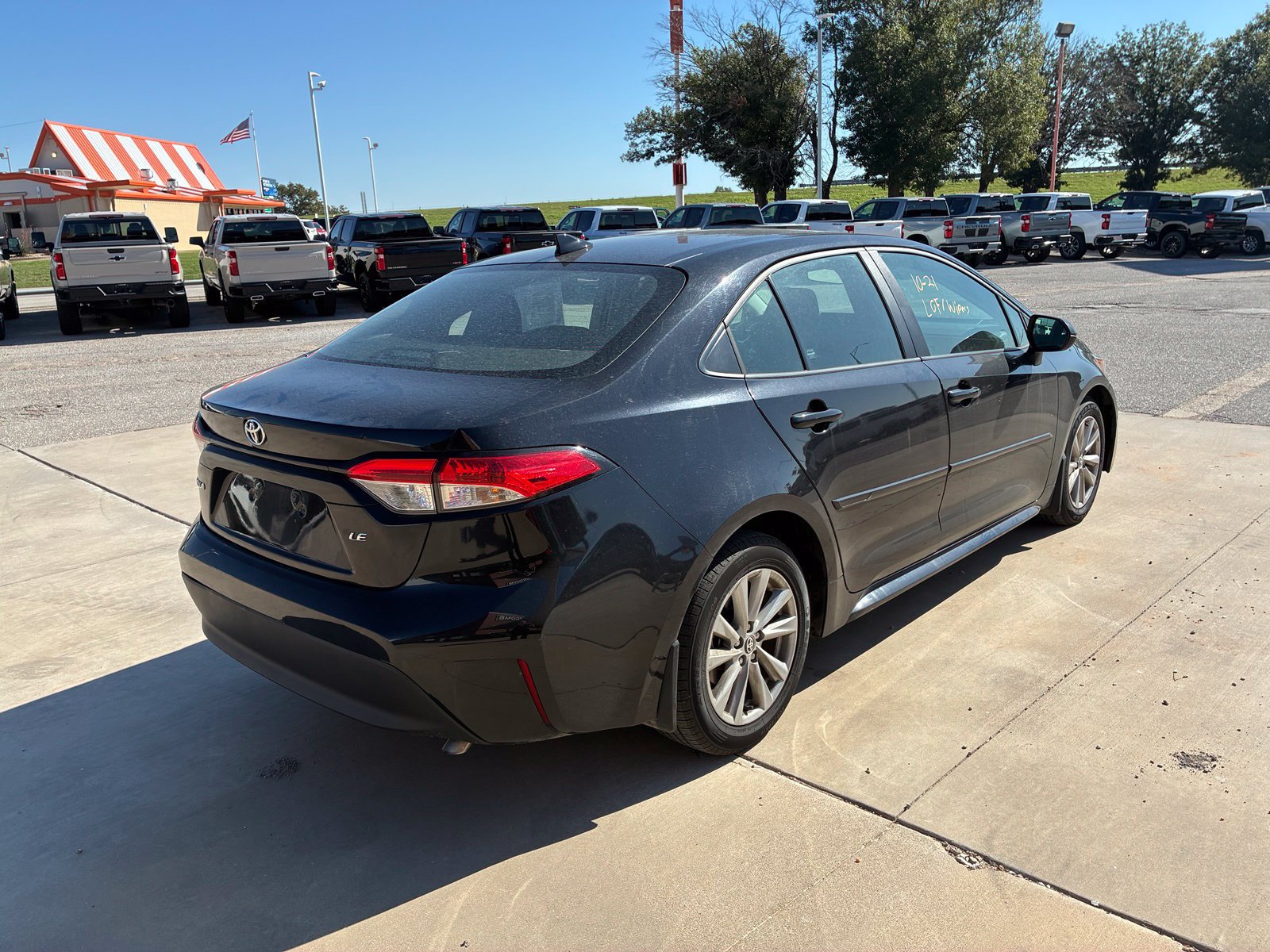 Used 2024 Toyota Corolla LE w/ LE Convenience Package FWD image 9
