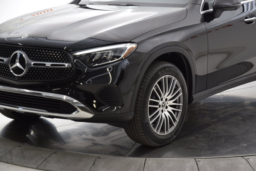 Certified 2026 Mercedes-Benz GLC 300 4MATIC image 11