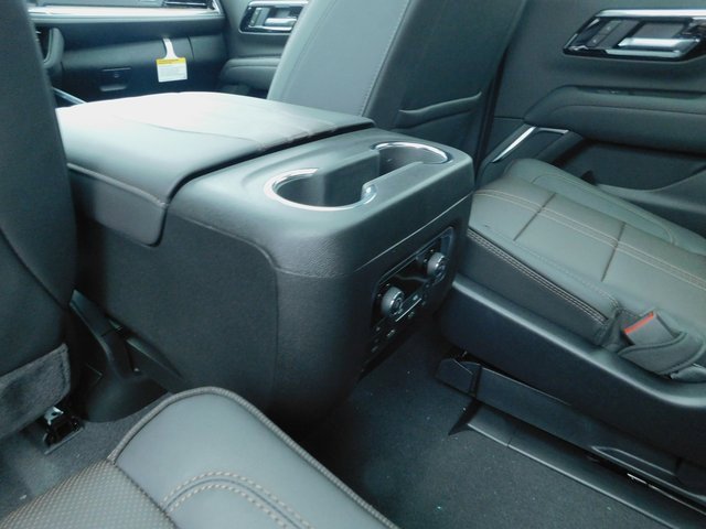 New 2026 Chevrolet Suburban High Country image 22