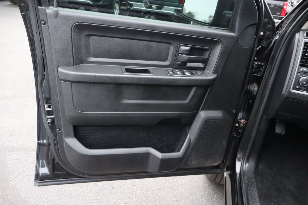 Used 2017 RAM 1500 Express image 18