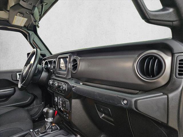 Used 2022 Jeep Gladiator Willys image 21