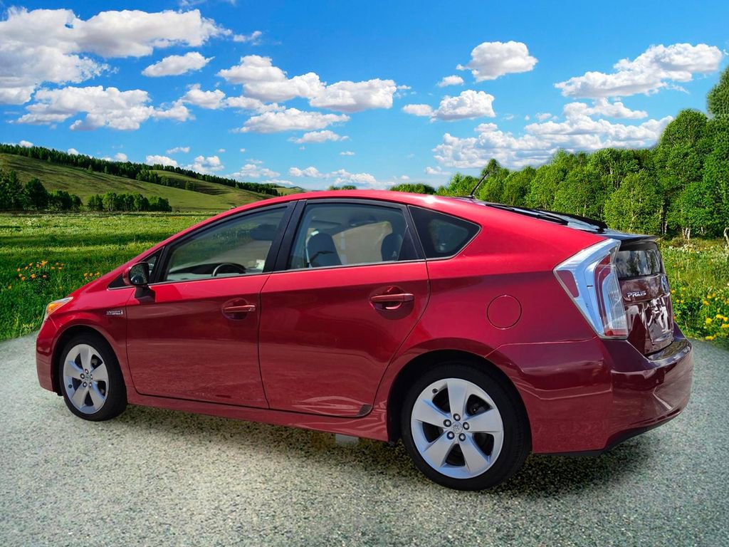 Used 2014 Toyota Prius Five FWD image 4