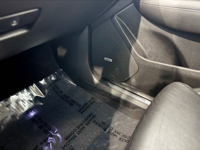 Used 2017 Cadillac XT5 Luxury w/ Driver Awareness Package image 26