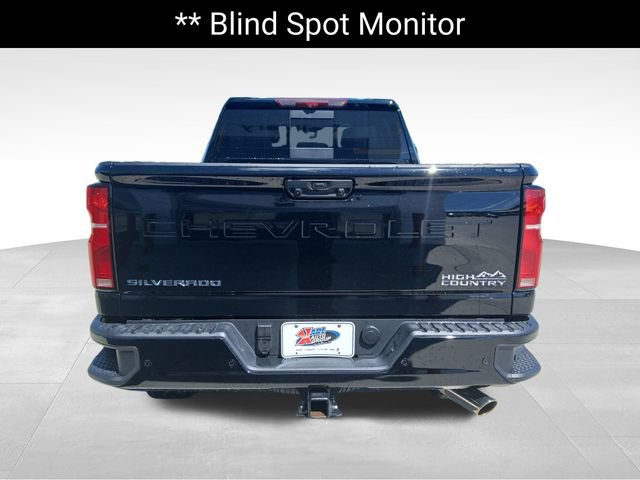 Used 2025 Chevrolet Silverado 2500 High Country w/ Technology Package AWD/4WD image 4
