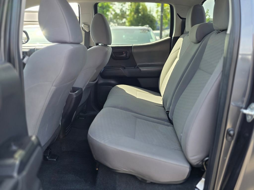 Used 2022 Toyota Tacoma SR image 15