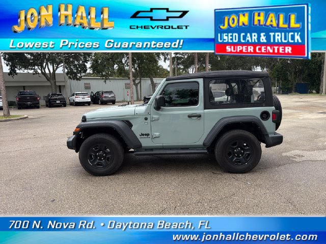 Used 2023 Jeep Wrangler Sport AWD/4WD image 4