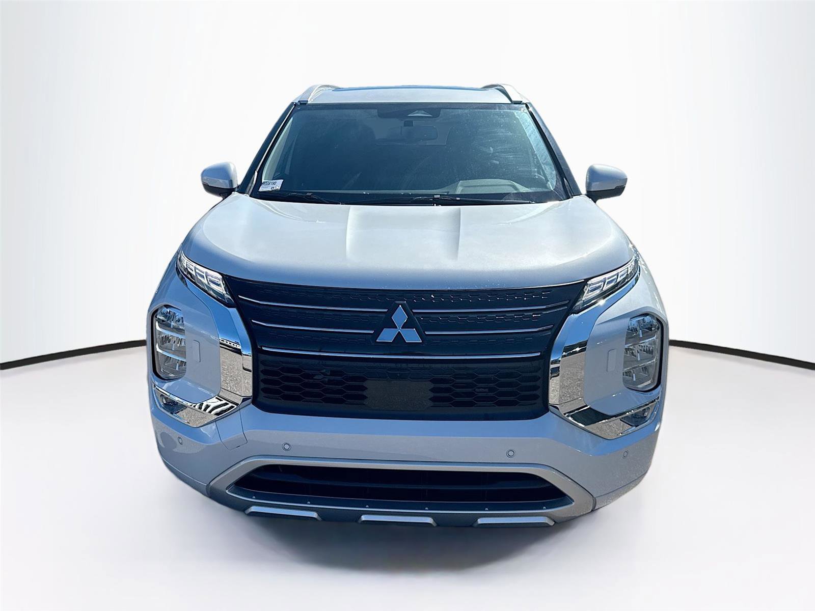 New 2025 Mitsubishi Outlander SEL image 2
