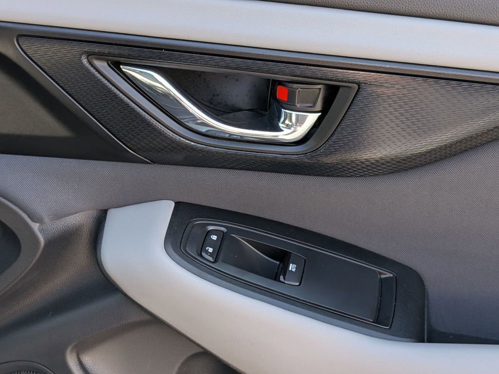 Used 2025 Subaru Outback Premium image 34