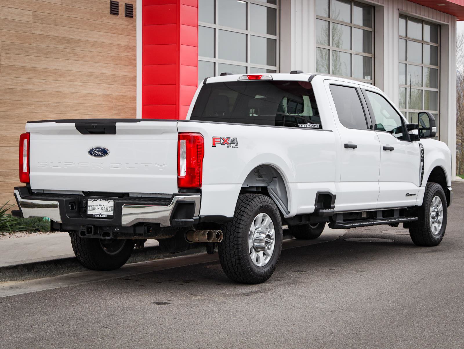 Used 2024 Ford F350 XLT w/ FX4 Off-Road Package AWD/4WD image 3
