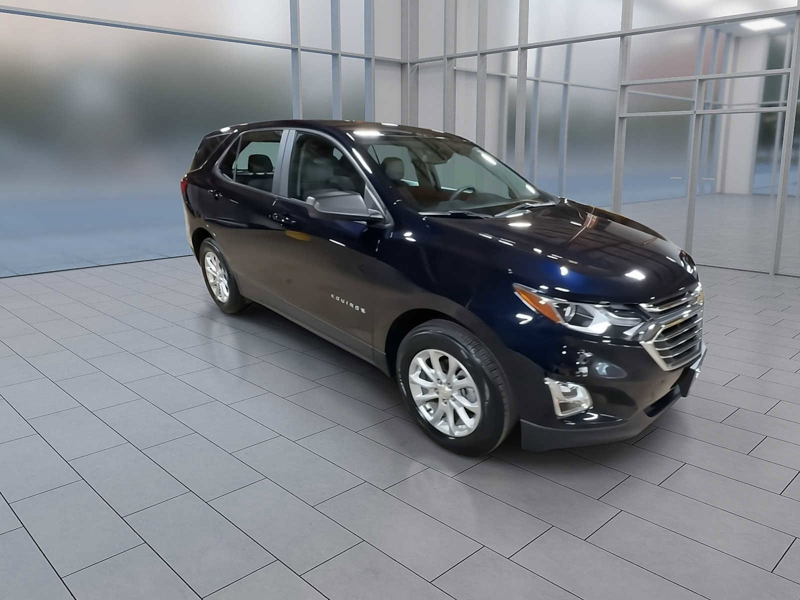 Used 2021 Chevrolet Equinox LS AWD/4WD image 2
