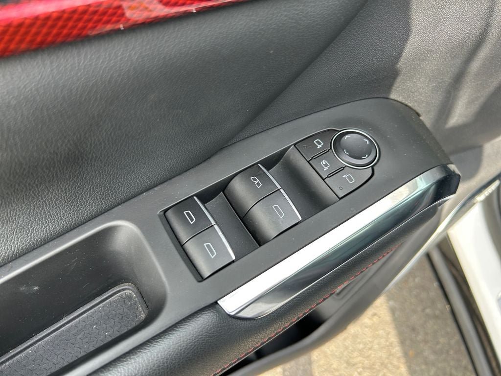 Used 2024 Chevrolet Traverse RS AWD/4WD image 23
