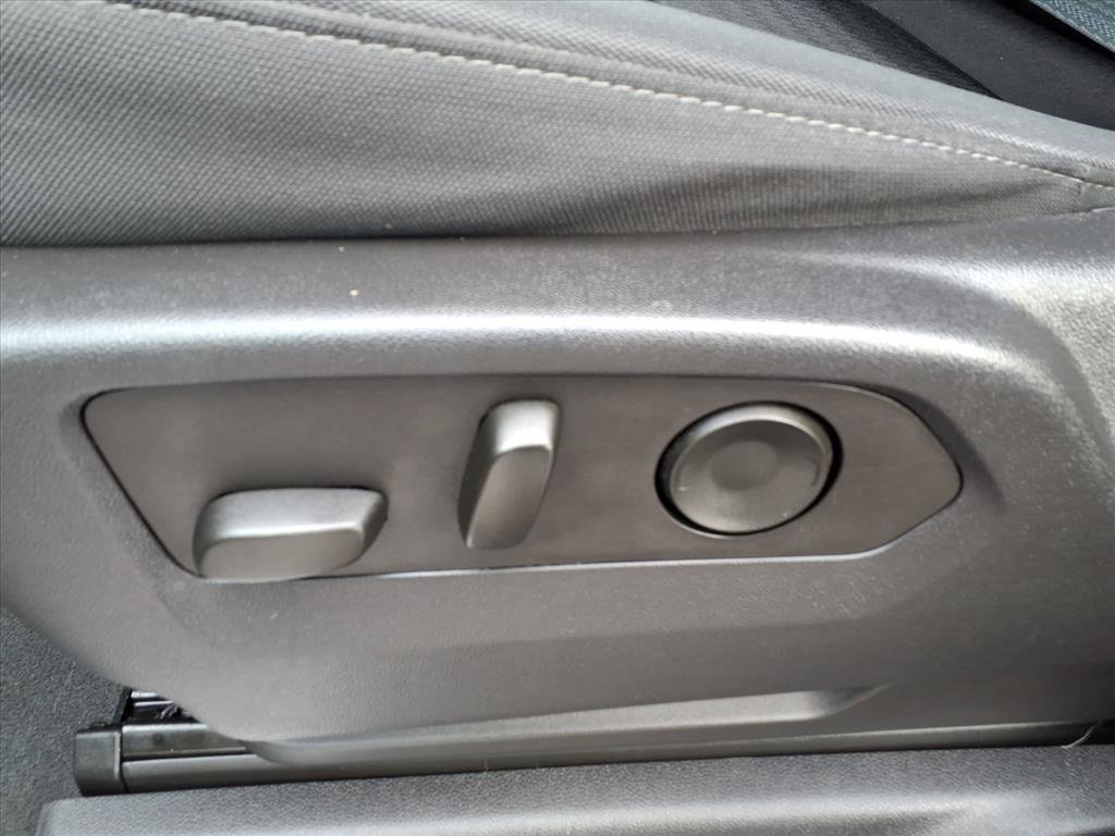 Used 2023 Chevrolet Silverado 1500 LT image 15