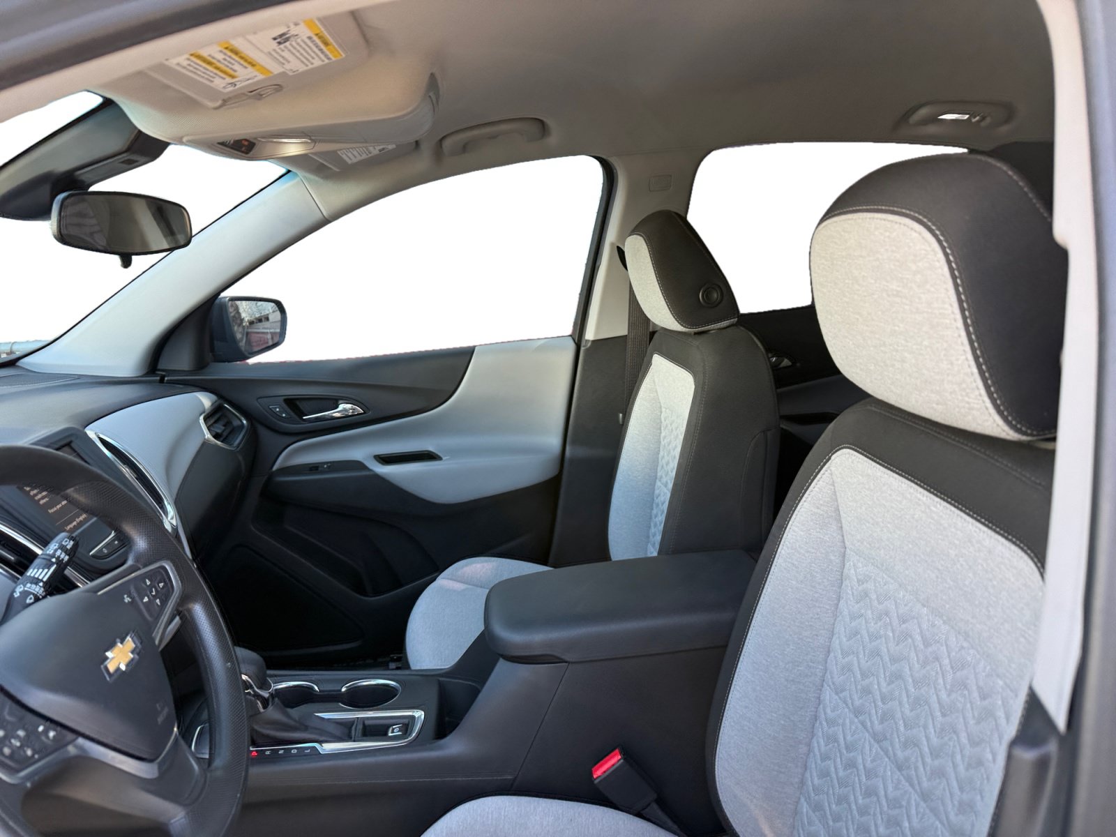 Used 2022 Chevrolet Equinox LS FWD image 10