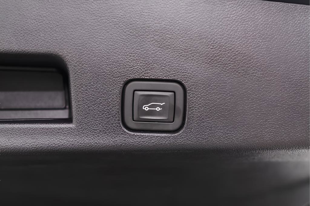 Used 2025 GMC Acadia AT4 w/ Luxury Package image 41