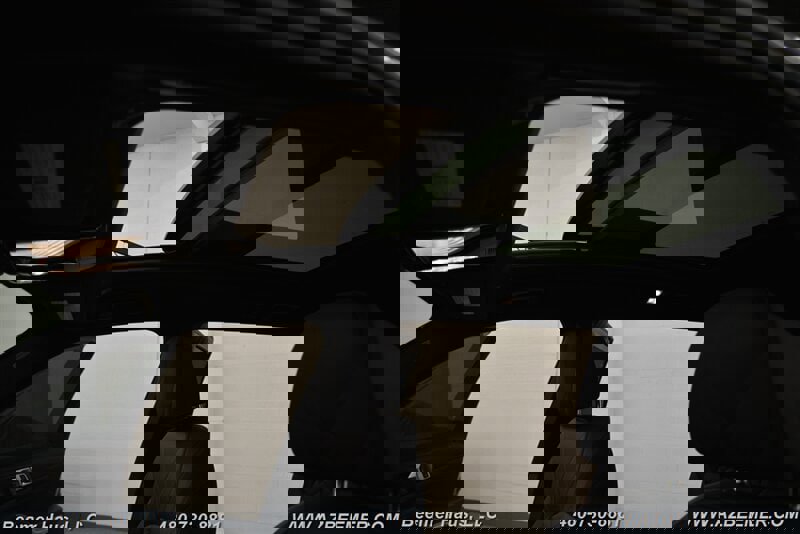 Used 2023 BMW X7 M60i w/ Climate Comfort Package image 40