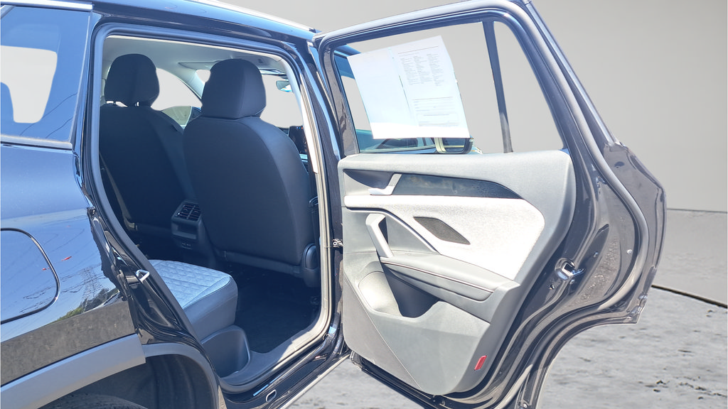 Used 2026 Volkswagen Tiguan S AWD/4WD image 13