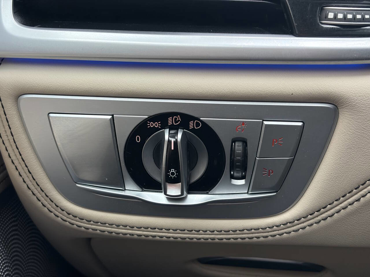 Used 2019 BMW ALPINA B7 xDrive image 39