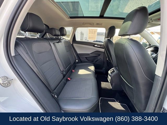 Certified 2023 Volkswagen Taos SE w/ Panoramic Sunroof Package image 20