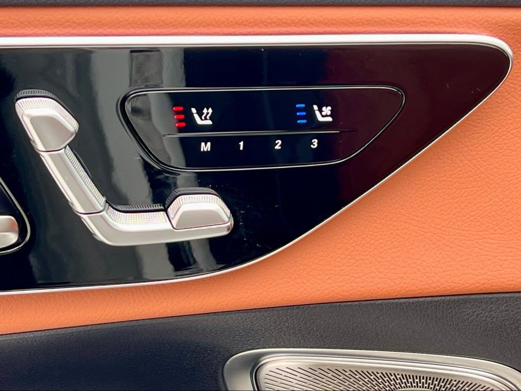 Certified 2025 Mercedes-Benz GLC 300 4MATIC image 5