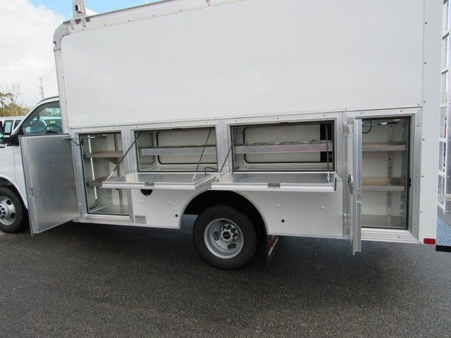 New 2025 GMC Savana 3500 w/ Power Convenience Package image 20