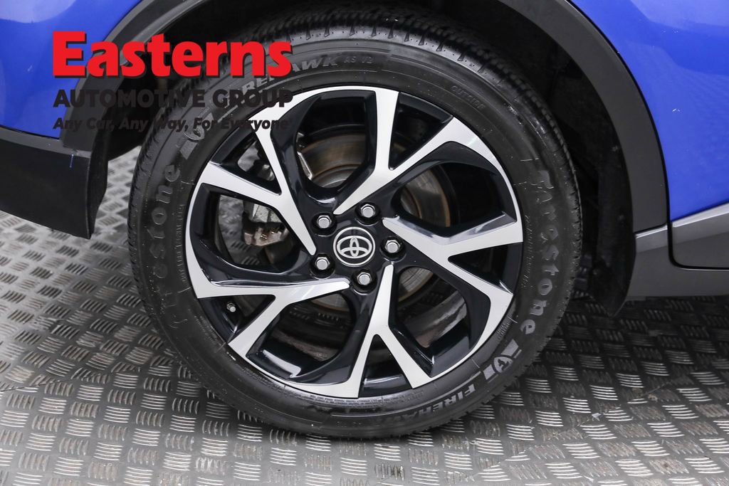 Used 2021 Toyota C-HR XLE image 30