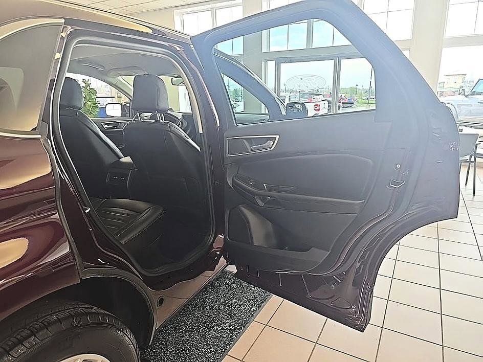 Used 2023 Ford Edge SEL AWD/4WD image 33